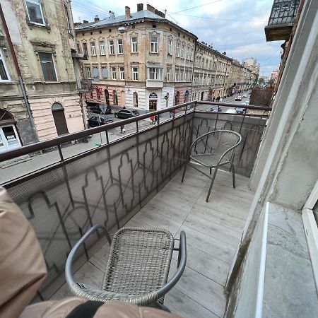 Kulisha 2Bedroom Apartment Near Opera House With Balcony Leópolis Exterior foto